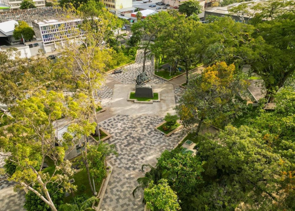 Plaza Simón Bolívar