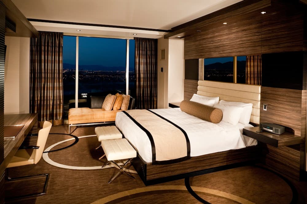 Paramount Hotel